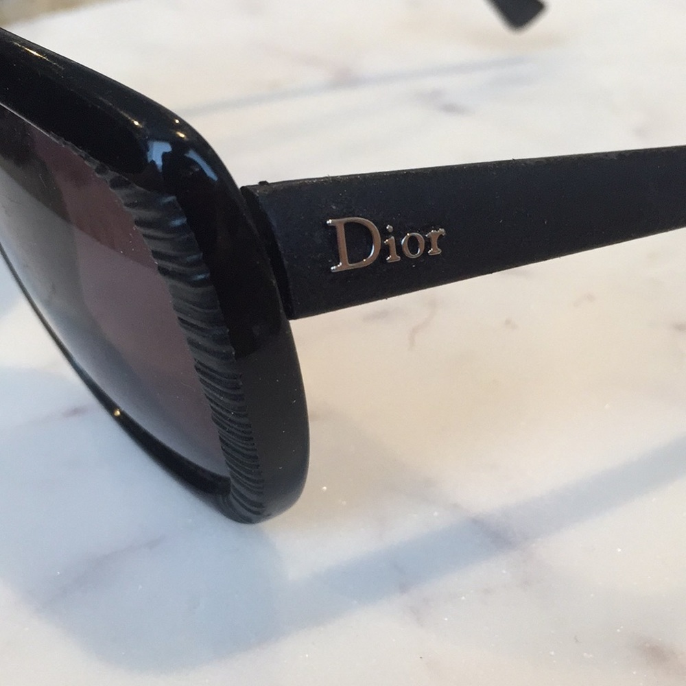Sale! 100% auth Dior sunglasses - Picture 4 of 16